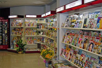 Estantería comercial 1